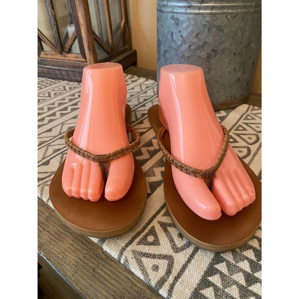 American eagle sandals